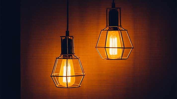つり下げ電球